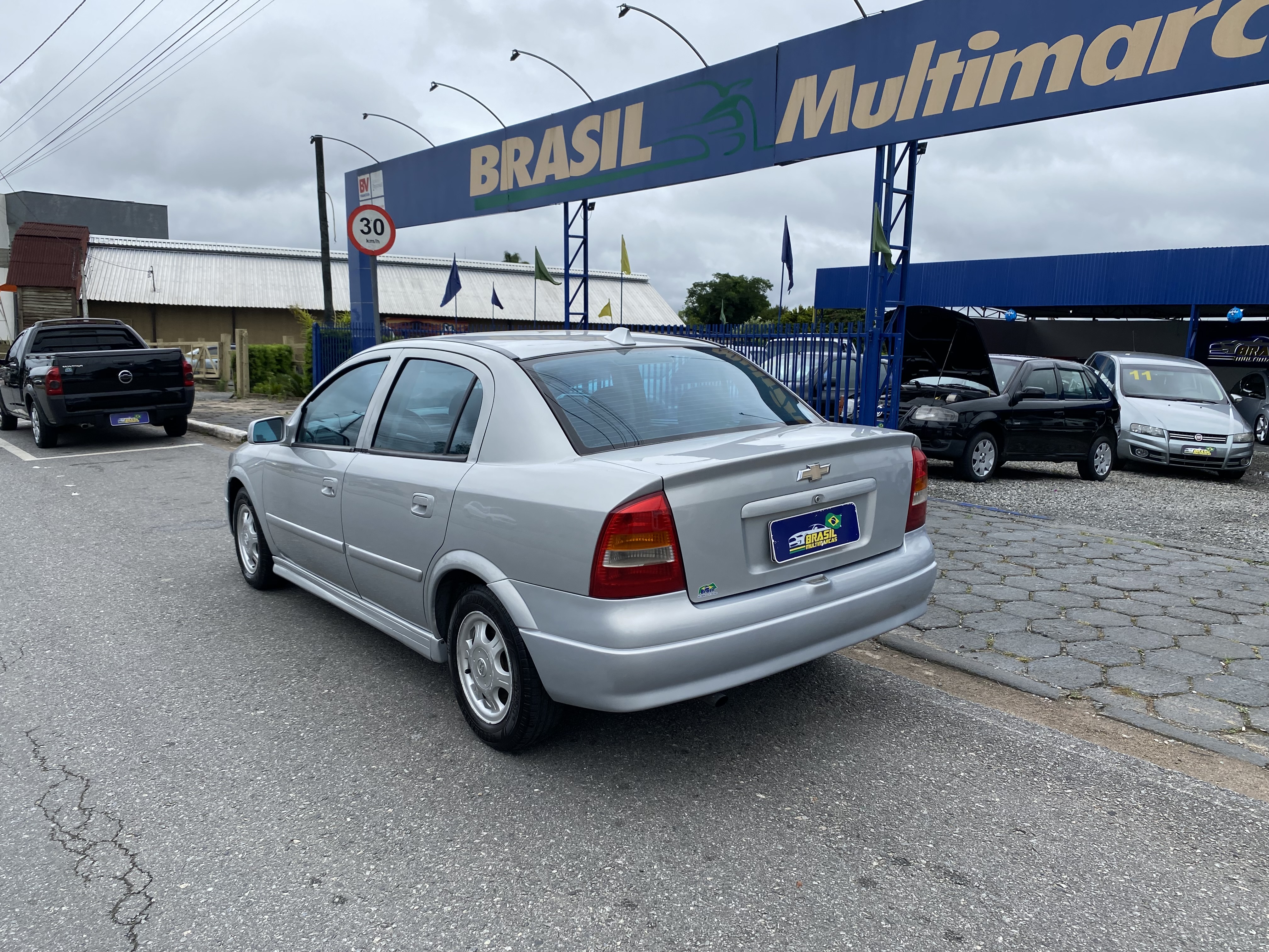 Astra Sedan Gl