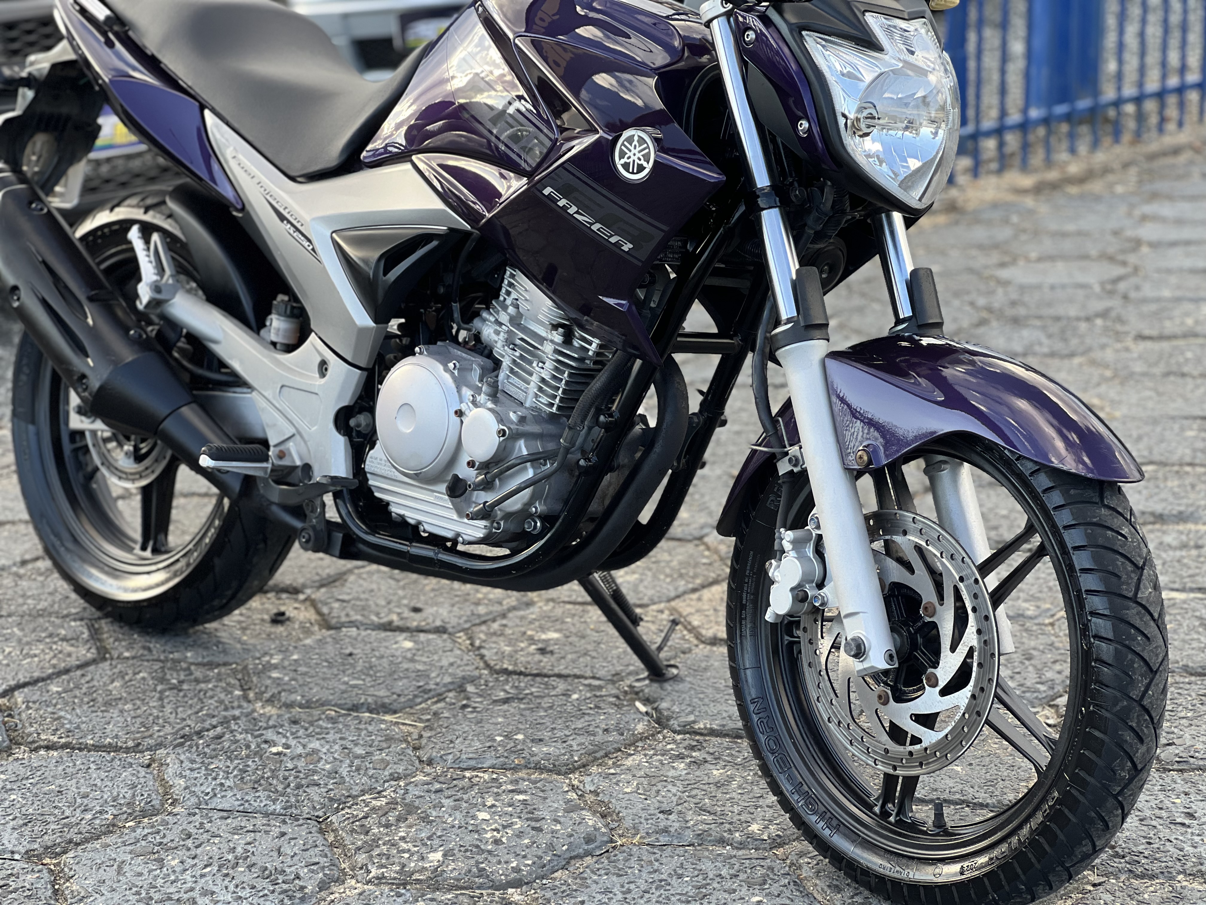 Fazer 250